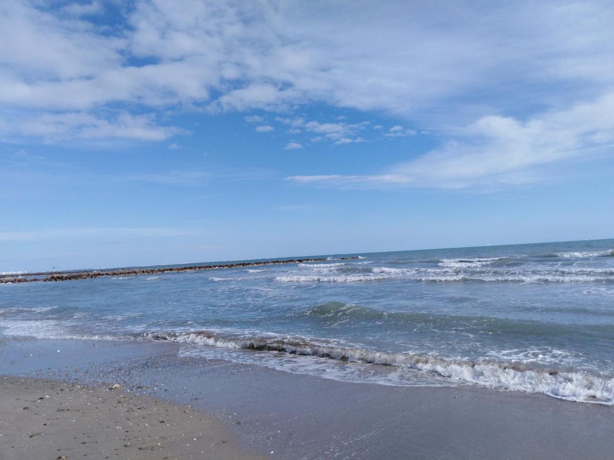 Jolis Studios Vue Sur Mer Port, Etangs Et Canaux Residence Rivercity Карнон Плаж Екстериор снимка