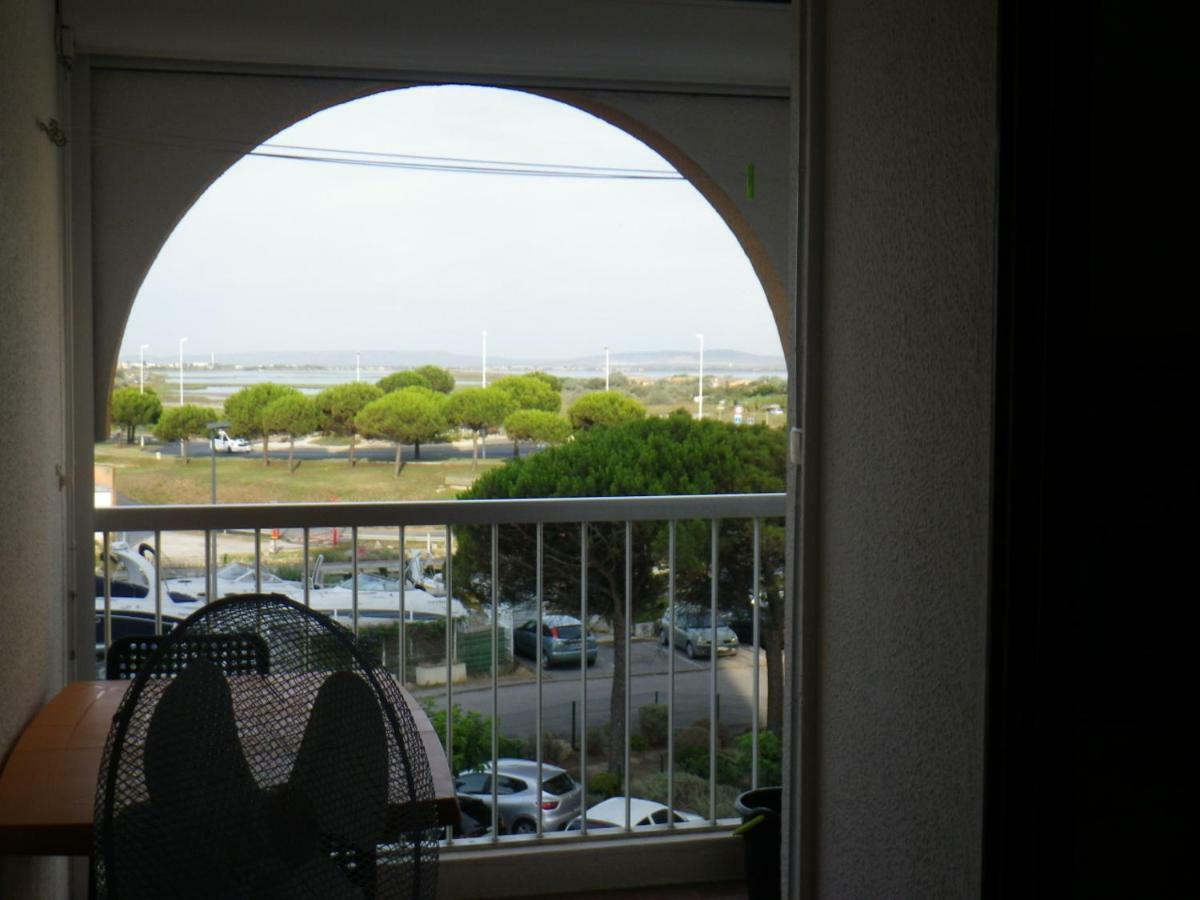 Jolis Studios Vue Sur Mer Port, Etangs Et Canaux Residence Rivercity Карнон Плаж Екстериор снимка