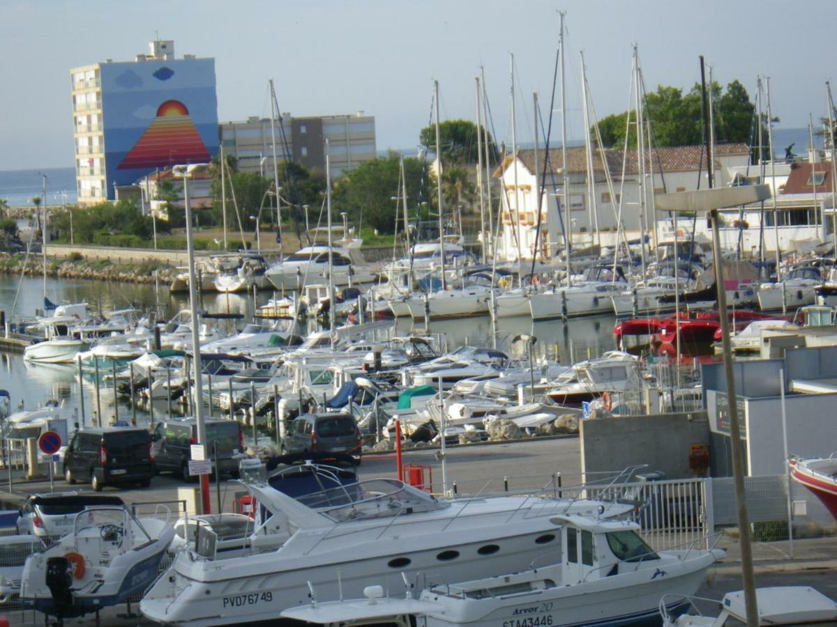 Jolis Studios Vue Sur Mer Port, Etangs Et Canaux Residence Rivercity Карнон Плаж Екстериор снимка