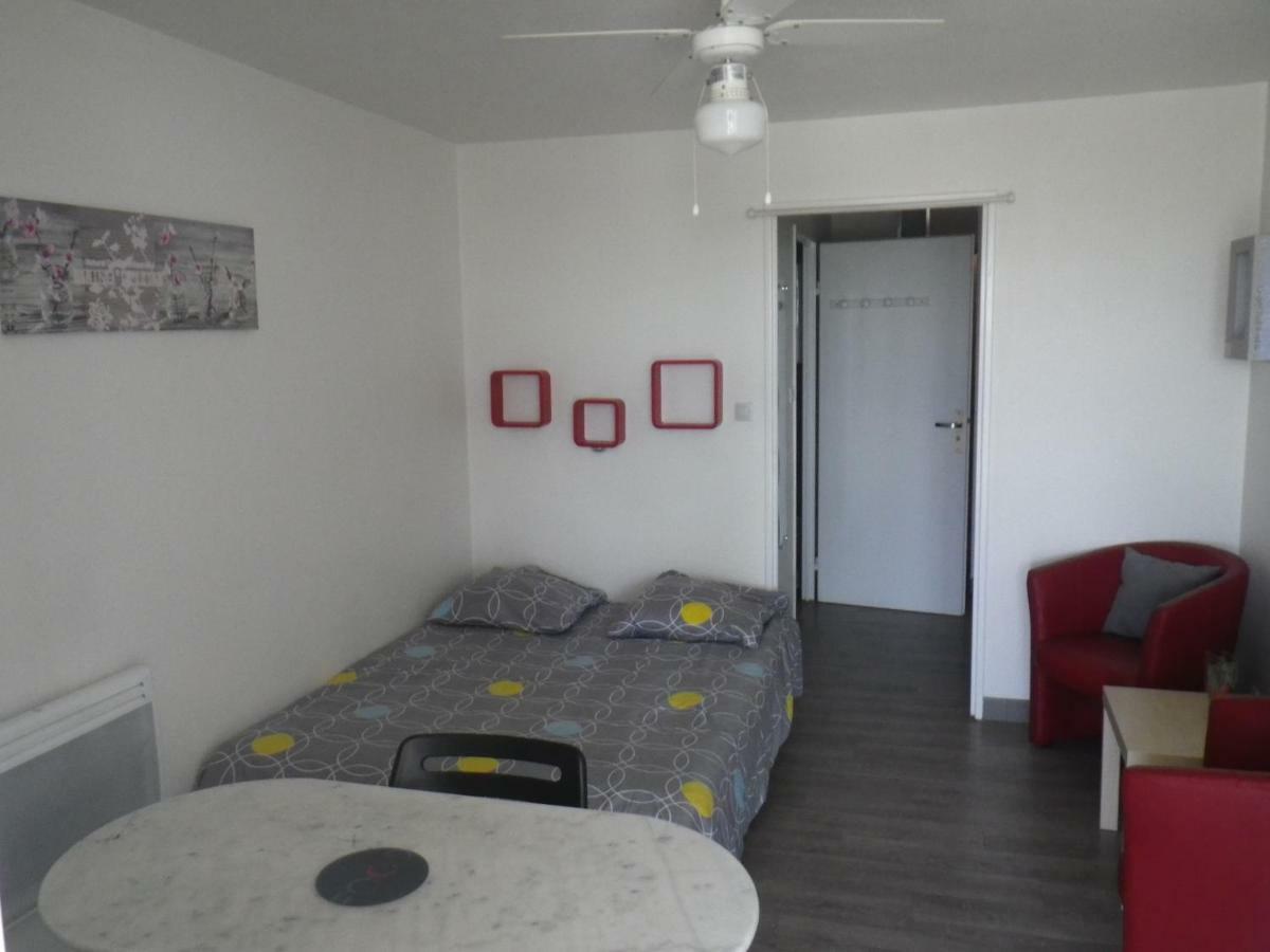 Jolis Studios Vue Sur Mer Port, Etangs Et Canaux Residence Rivercity Карнон Плаж Екстериор снимка