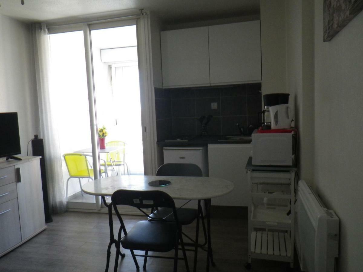 Jolis Studios Vue Sur Mer Port, Etangs Et Canaux Residence Rivercity Карнон Плаж Екстериор снимка