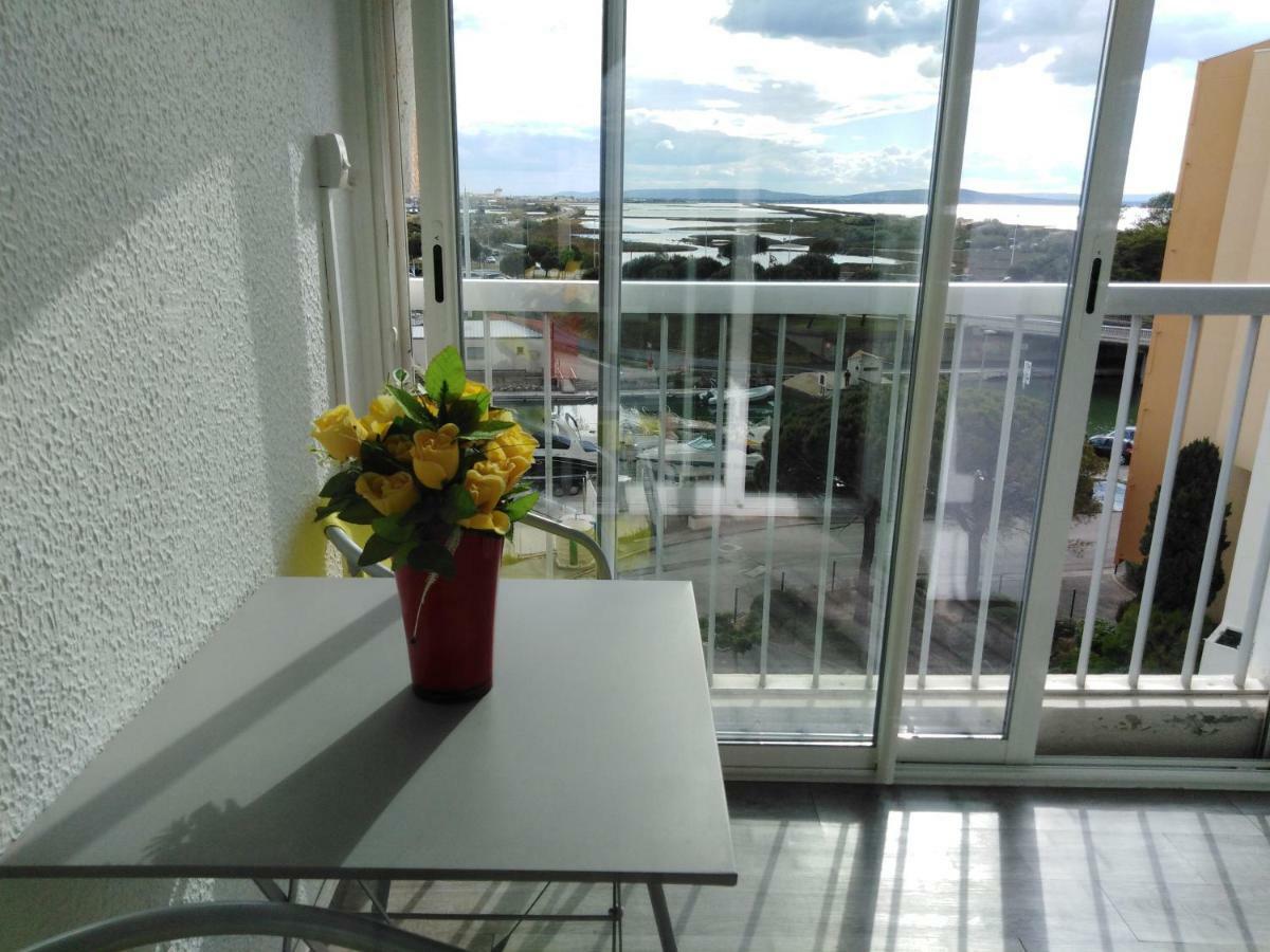 Jolis Studios Vue Sur Mer Port, Etangs Et Canaux Residence Rivercity Карнон Плаж Екстериор снимка