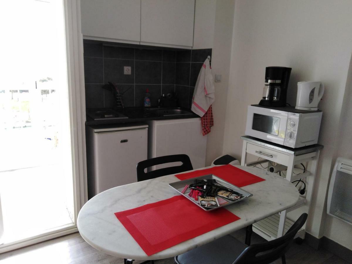Jolis Studios Vue Sur Mer Port, Etangs Et Canaux Residence Rivercity Карнон Плаж Екстериор снимка