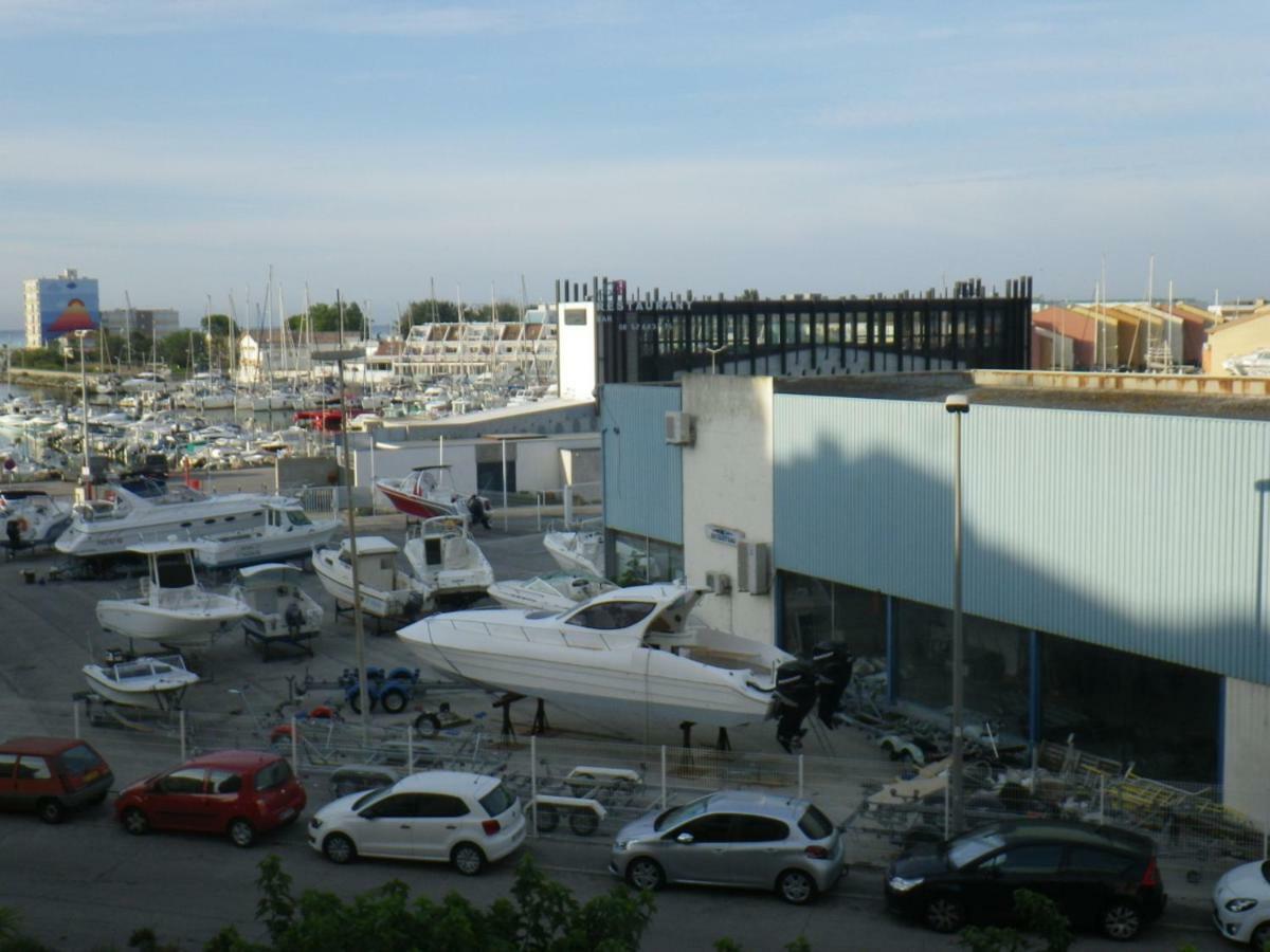 Jolis Studios Vue Sur Mer Port, Etangs Et Canaux Residence Rivercity Карнон Плаж Екстериор снимка
